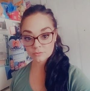 Meet your Posher, Cassie